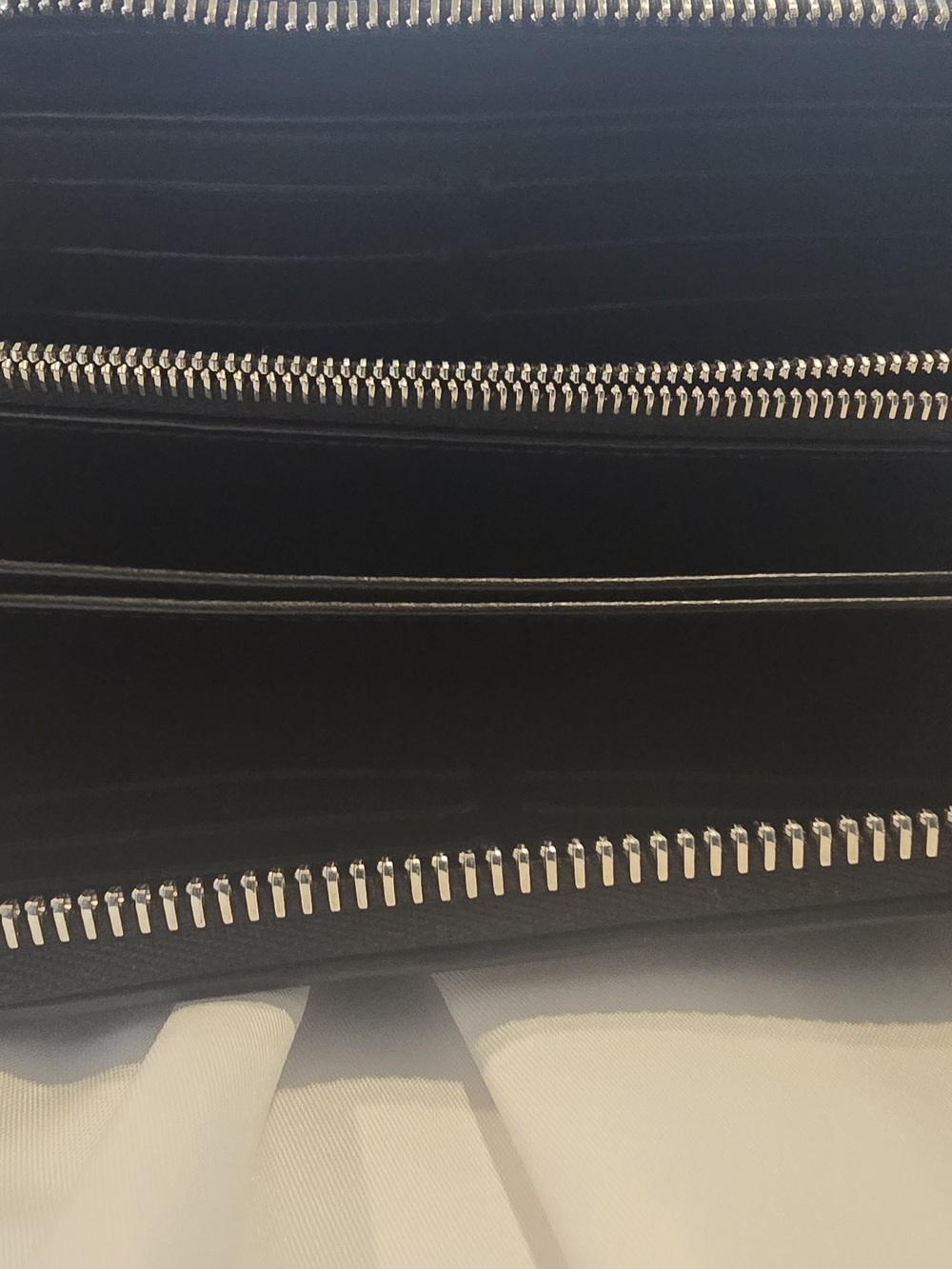 Louis Vuitton Black Monogram Zip Wallet-microchipped - Picture 7 of 14